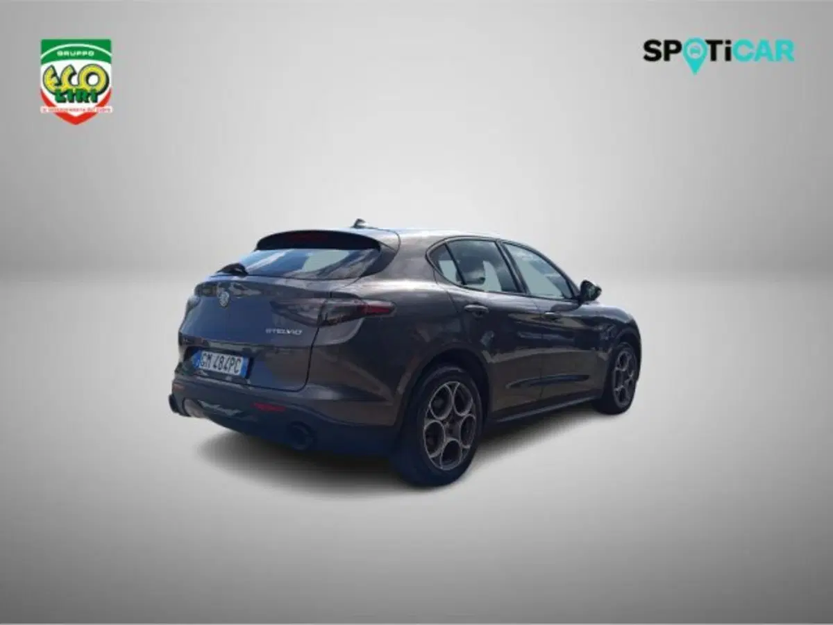 Alfa Romeo Stelvio usata a Frosinone (3)